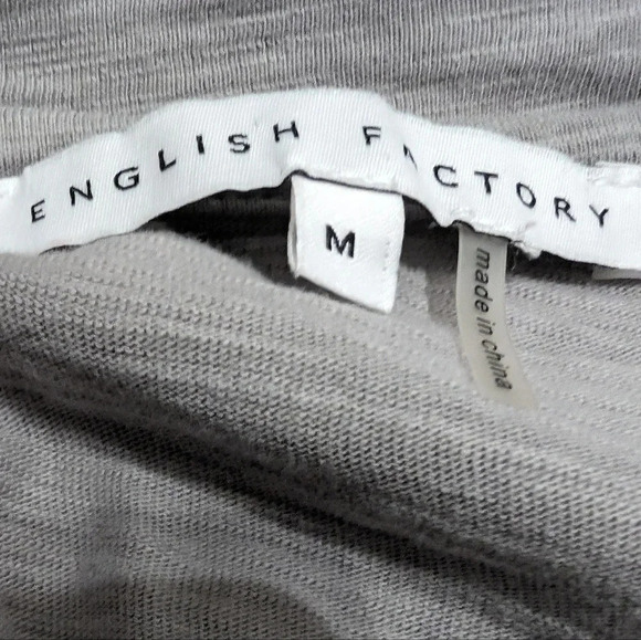 Moving Sale! 💘 ANTHRO Morwenna Gray & White Ruffled Pullover Tunic - EUC!! - Picture 5 of 5